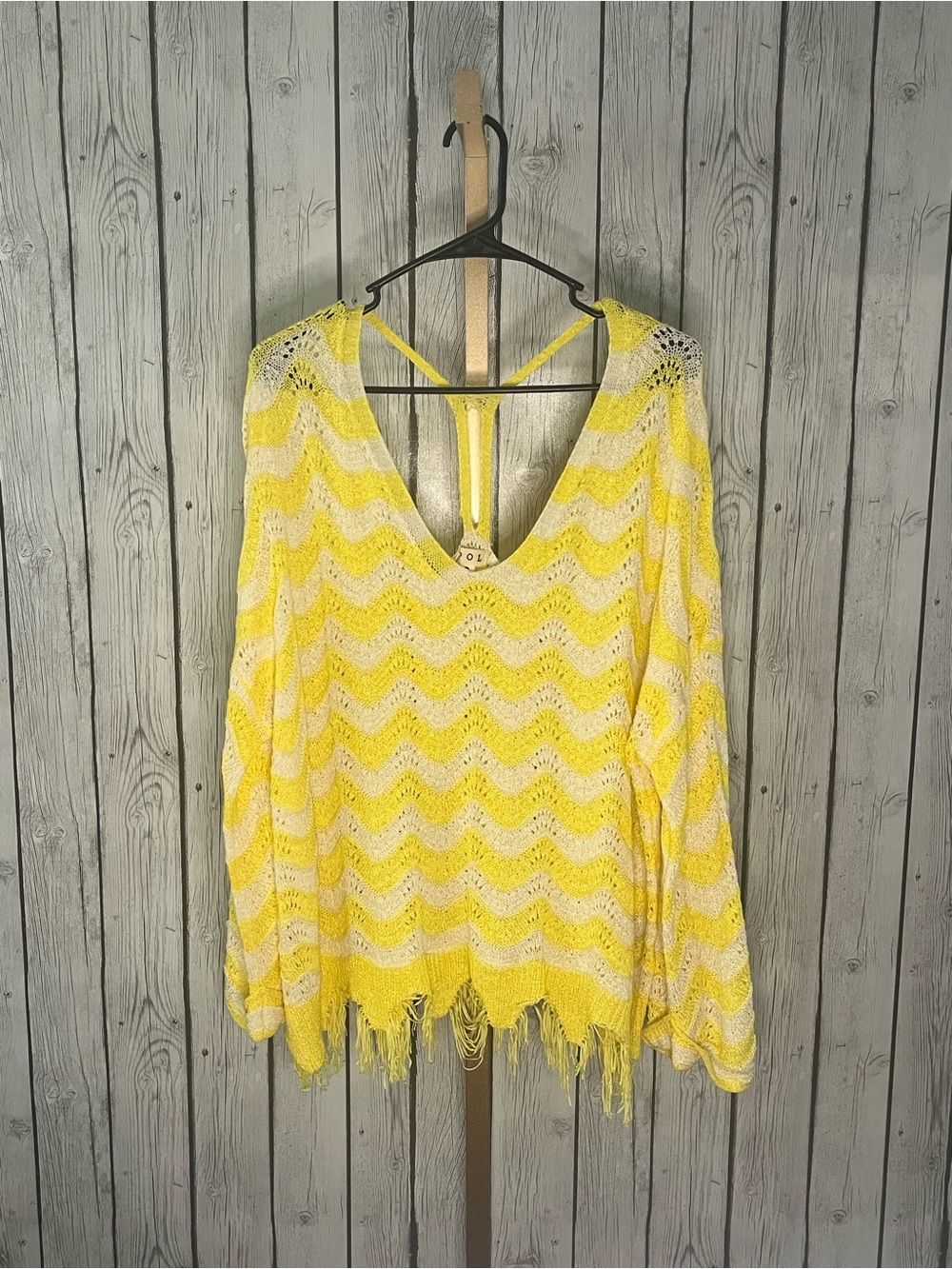 POL Yellow White Chevron Open Knit Sweater Fringe Hem Racerback Small